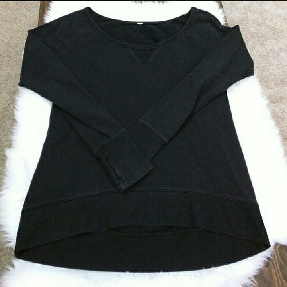 Lululemon sweatshirt